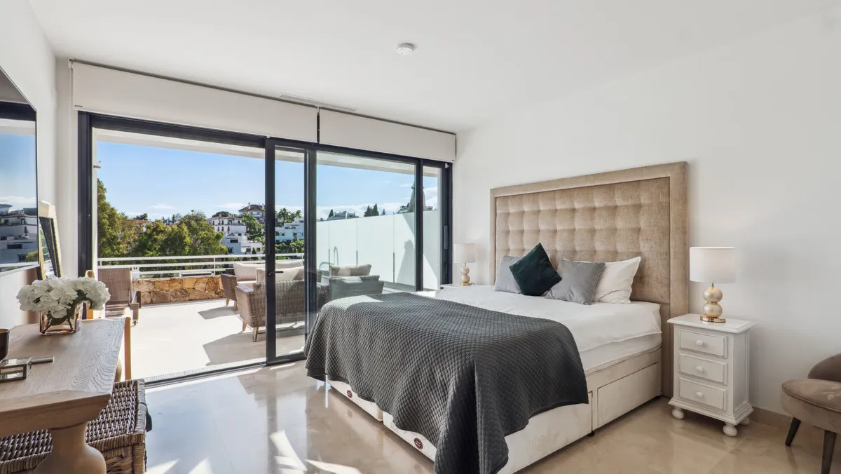 fc72e270-103a-4266-a1a4-076607867c98