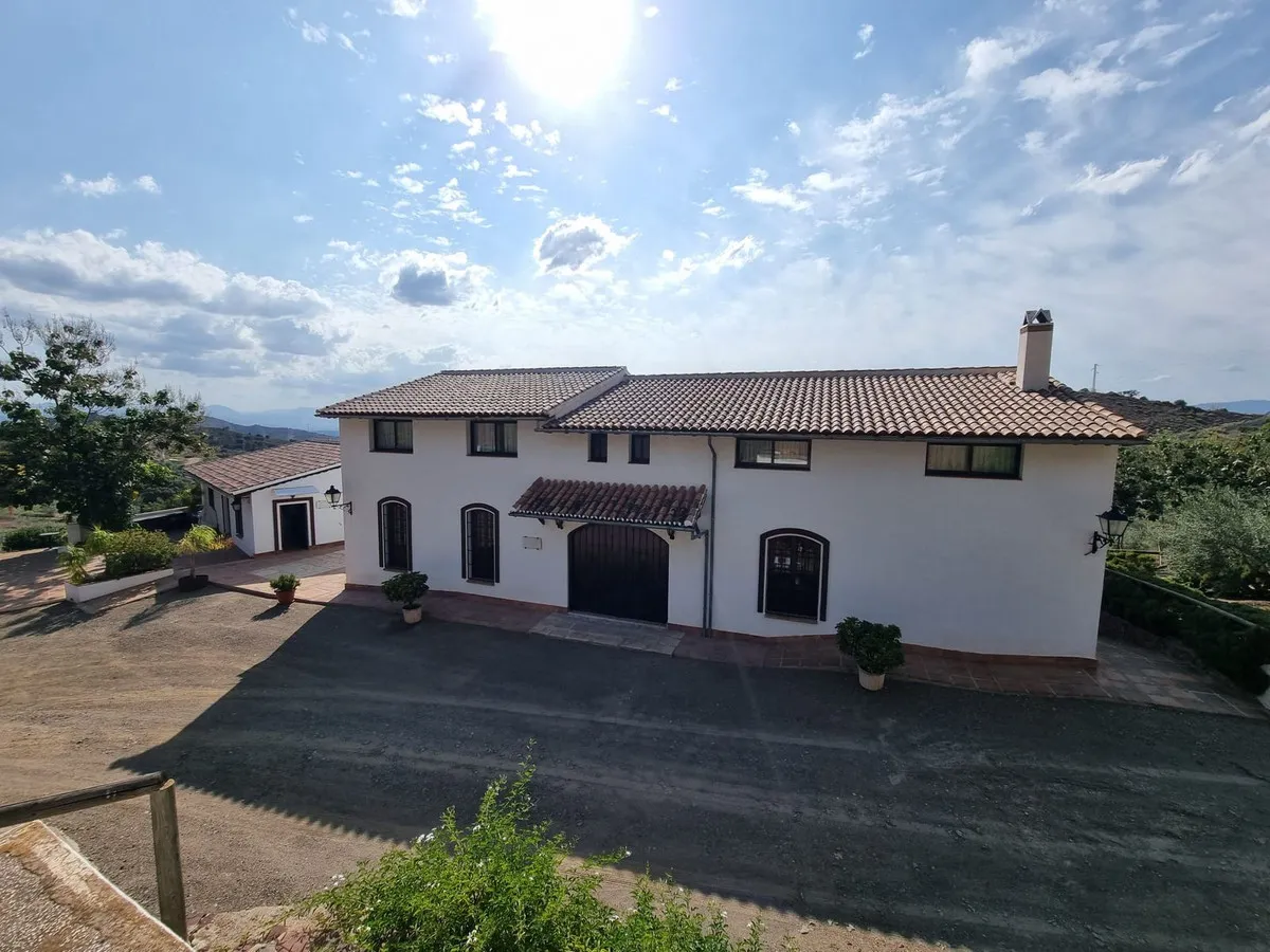 1c3dbea0-6c10-41c5-ada5-65aaf043b038