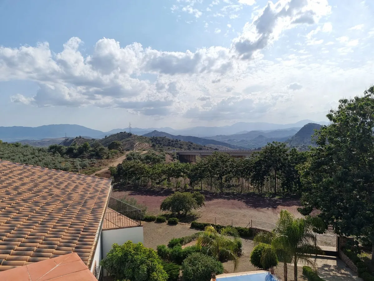 b44ec586-0a74-45c9-b20a-fb016eadd00c