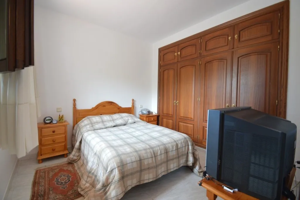 7d373be0-ab30-483f-ba25-9812407e347f