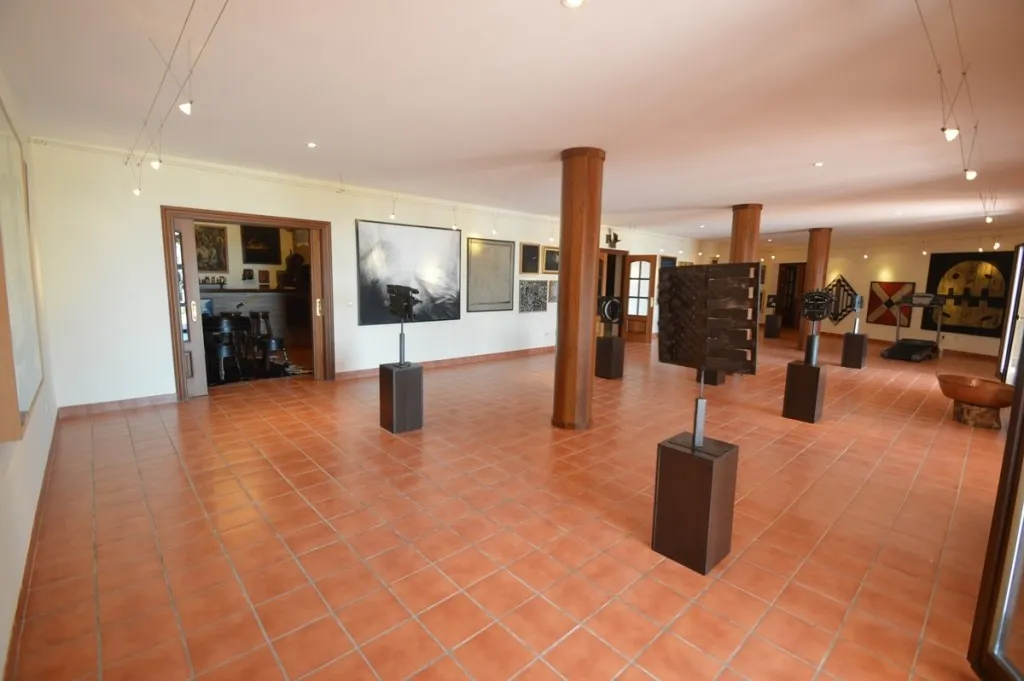 e5d211c7-e52b-4623-9f16-b449d6c12825