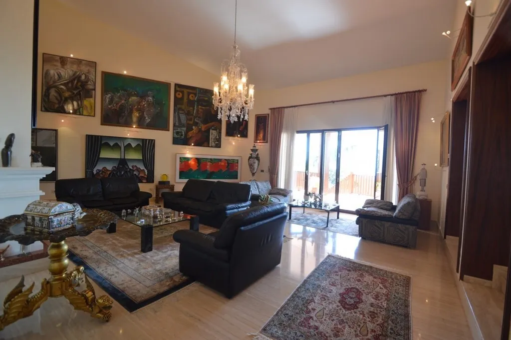 f815a575-9cb0-458c-a76a-a418d9c65231