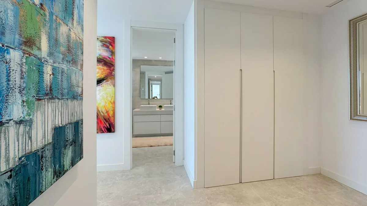 5b4b7ad3-2875-4ef5-8d12-247b7851343f