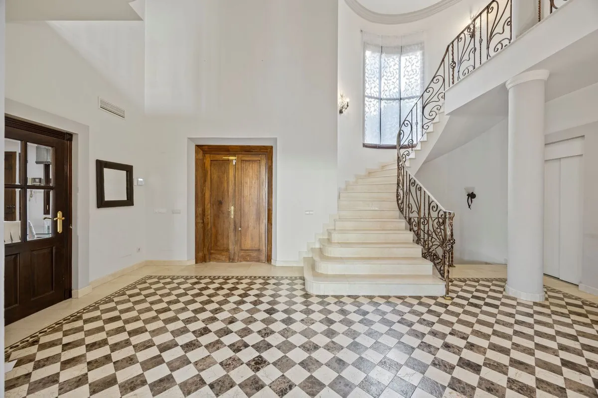 36fd63f9-2af6-45b1-8874-882ea5e5901c