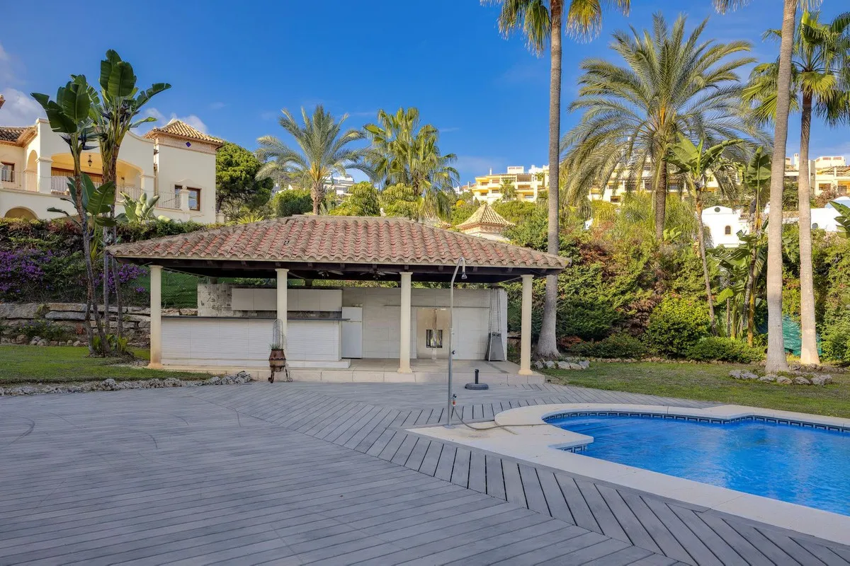 8fad8ad3-dde7-49b5-bb41-b9992cceb8b2