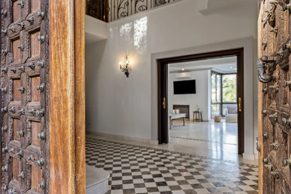 90d3ddc0-bab8-4558-b15f-ca2406396095