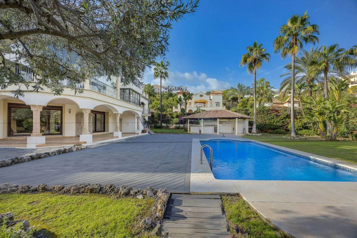 b13edead-0074-40a9-9a0c-ee31a1a2b03d