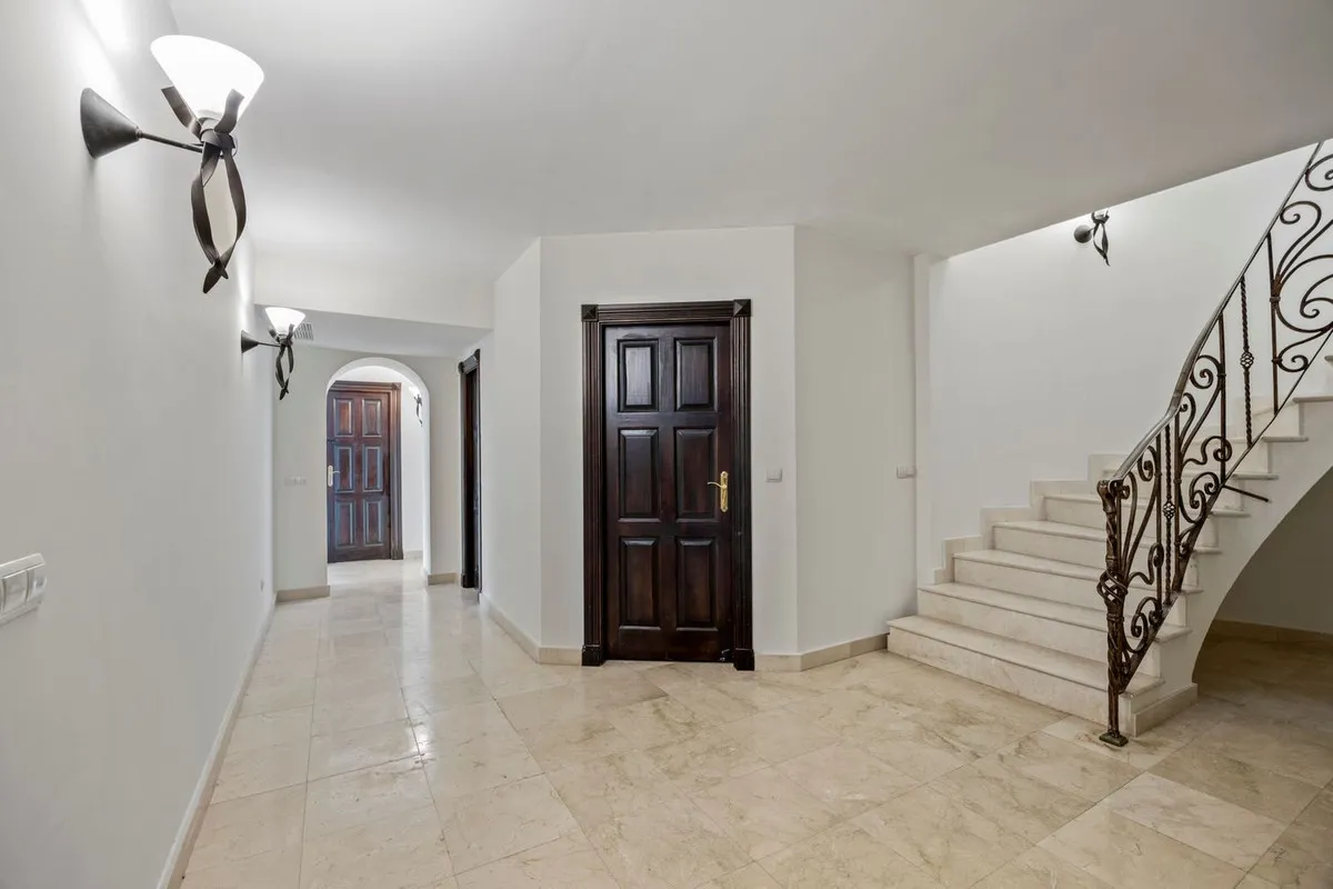 b523c826-627d-490e-af6a-eed422b1c6b2