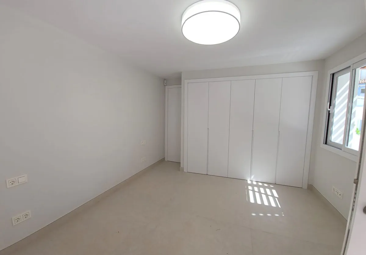 9e23fb56-b7e4-4421-a791-f57968c4214c