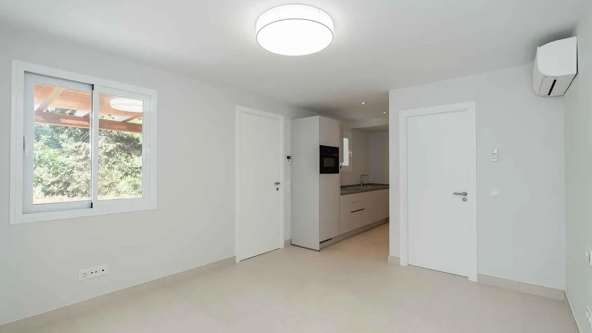 cea5b2f7-551d-4e3f-8d83-96f74be76d85