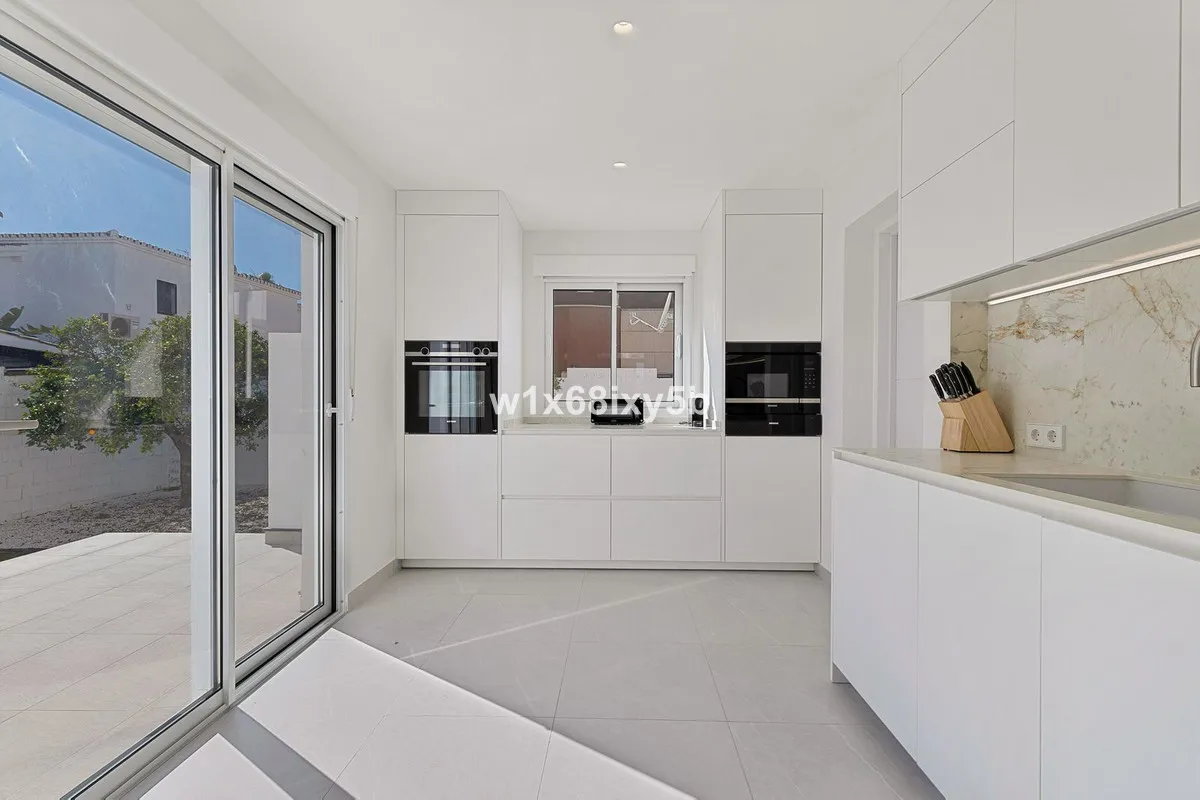 508f9b61-e405-40cd-bbfc-1e41d059bebc