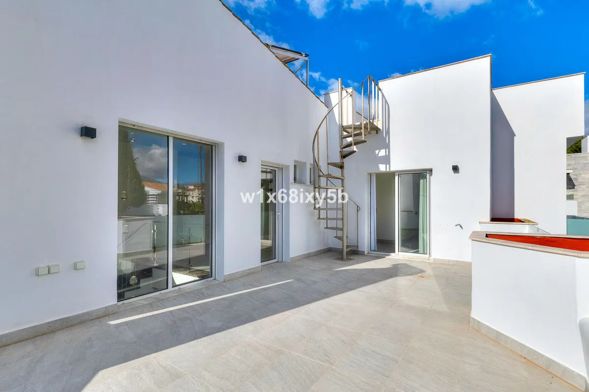 6168909f-116d-403e-8ae5-7245fb75c6c1