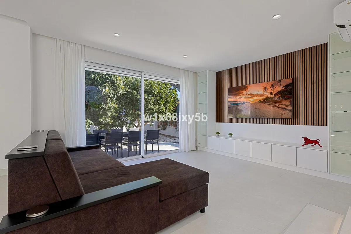 c55c1185-cce4-4d77-884e-53281a250f8b