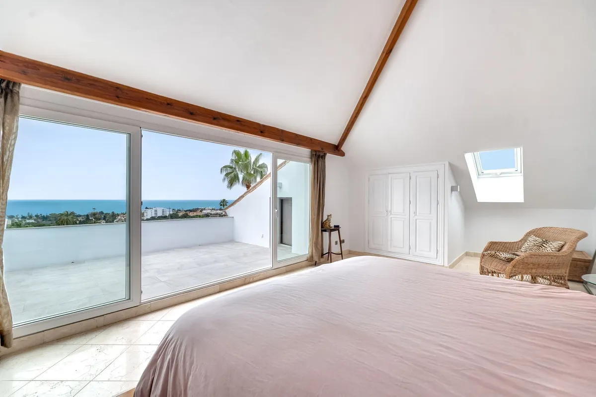 88032b06-61e8-4771-978f-780a774cc911