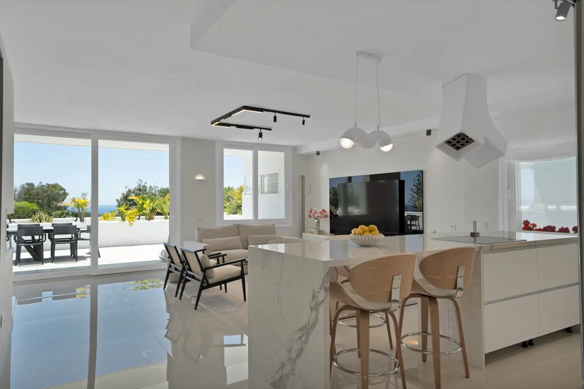 0df77b98-eb29-4bff-af89-587666625e90