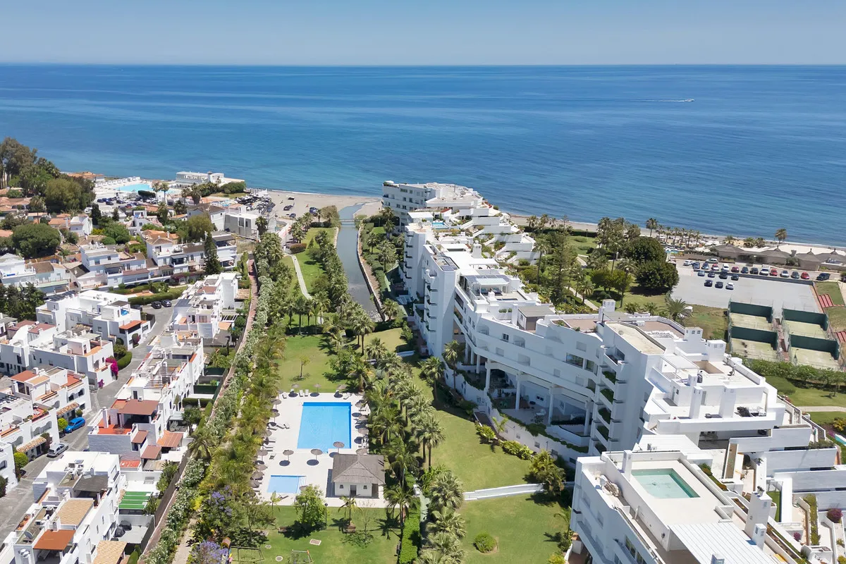 7991bffa-0096-484e-ad6b-d75c0e1eae9b