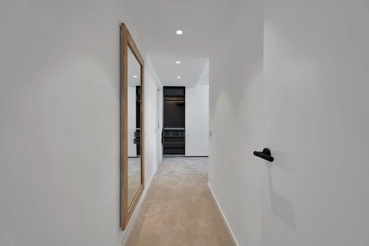 e600e075-3efa-46a1-a19f-2d1a1a15114a