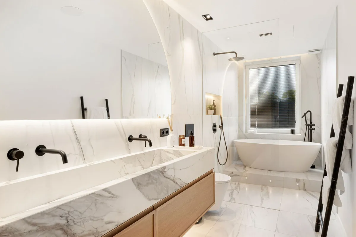 57a49f80-3ff5-47e6-a271-a38037835fe6