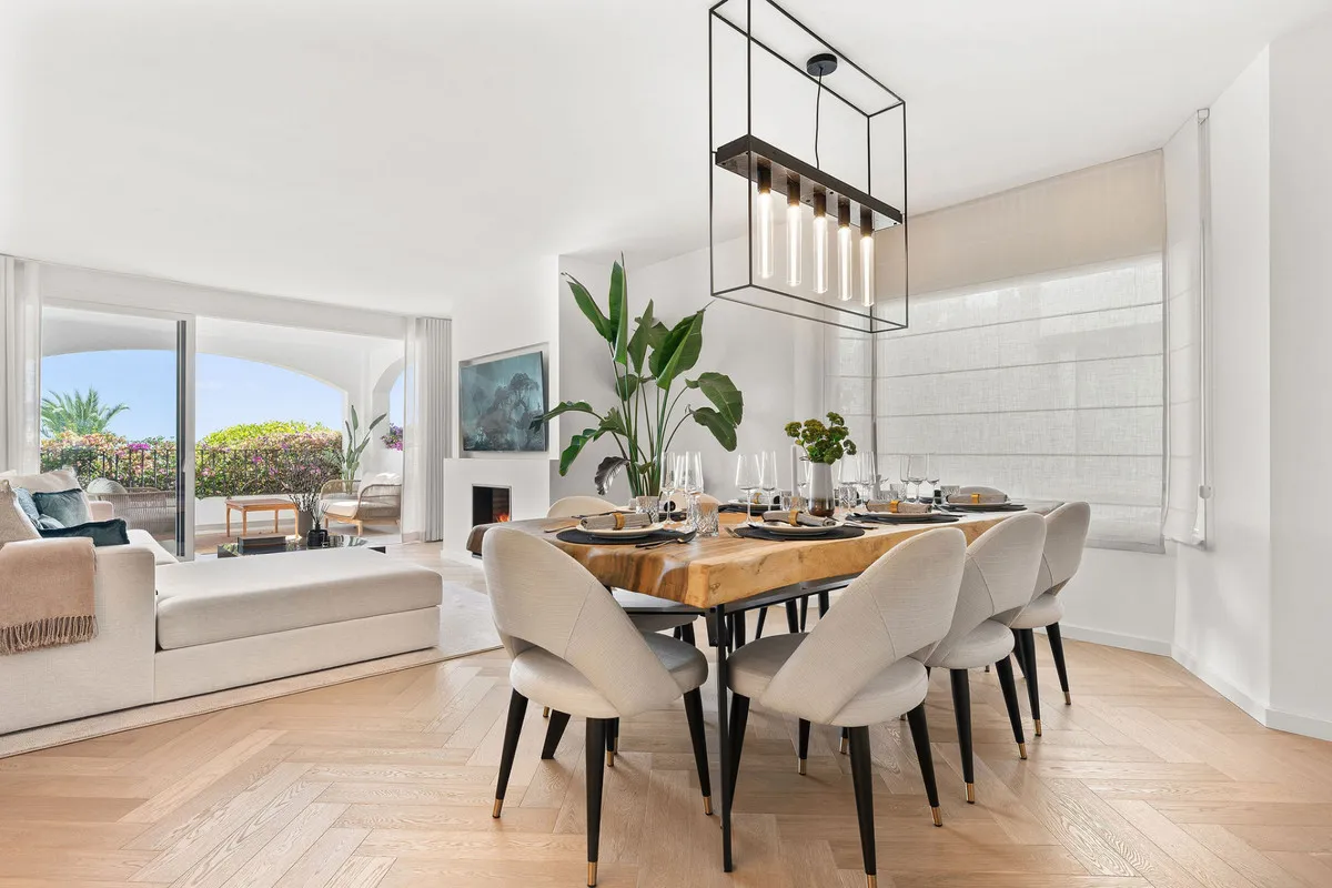 70897513-e5a5-412f-a98e-b7ac9955e87d