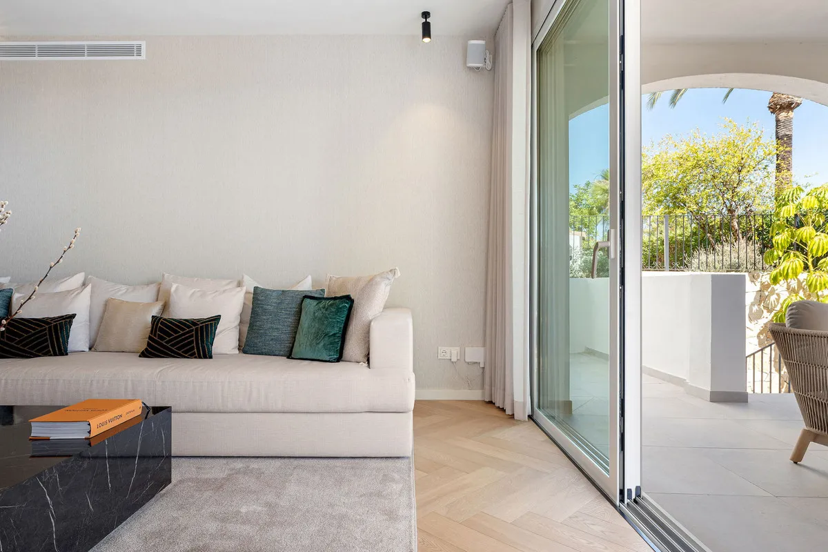 8b1921ed-767e-4373-a694-7c491fe2967d