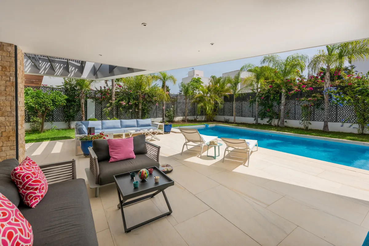 2376fcd6-c400-4f92-8a8c-62f31d8a4c1f