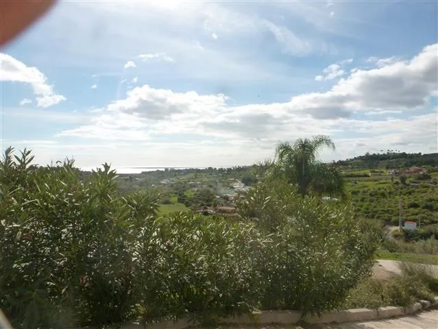 4cdb792a-f5b3-40c1-812a-76d0b5665d7a