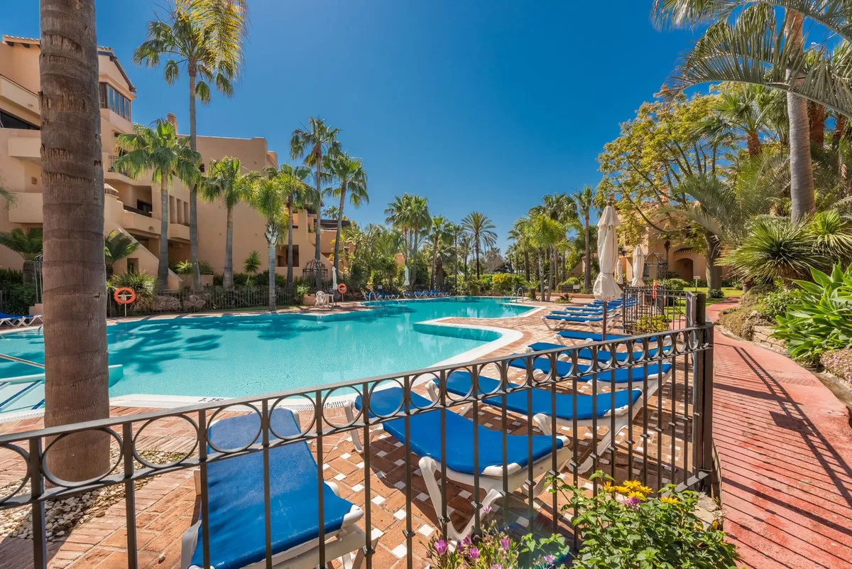 16b5ac7d-634c-43a1-a6c0-4bef1c8f6718