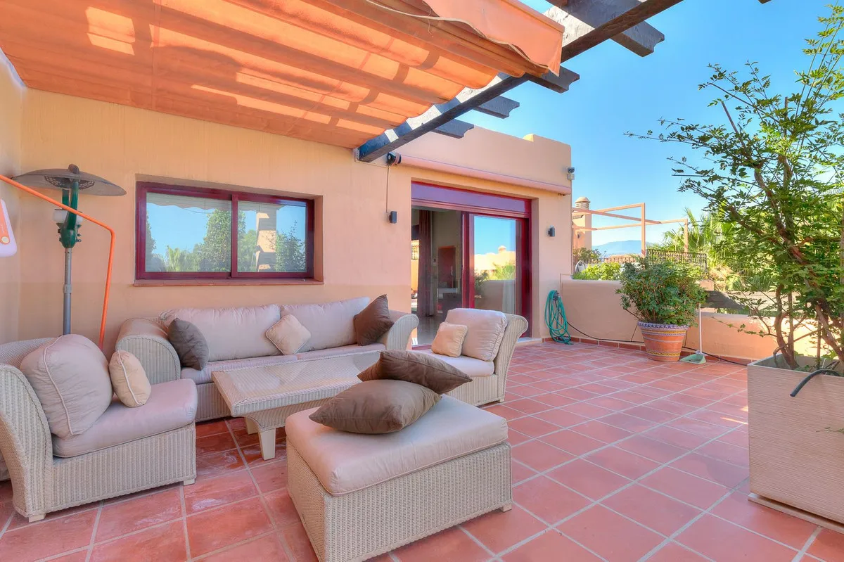 696f7eab-02f4-4a8d-be13-9ecec6675757