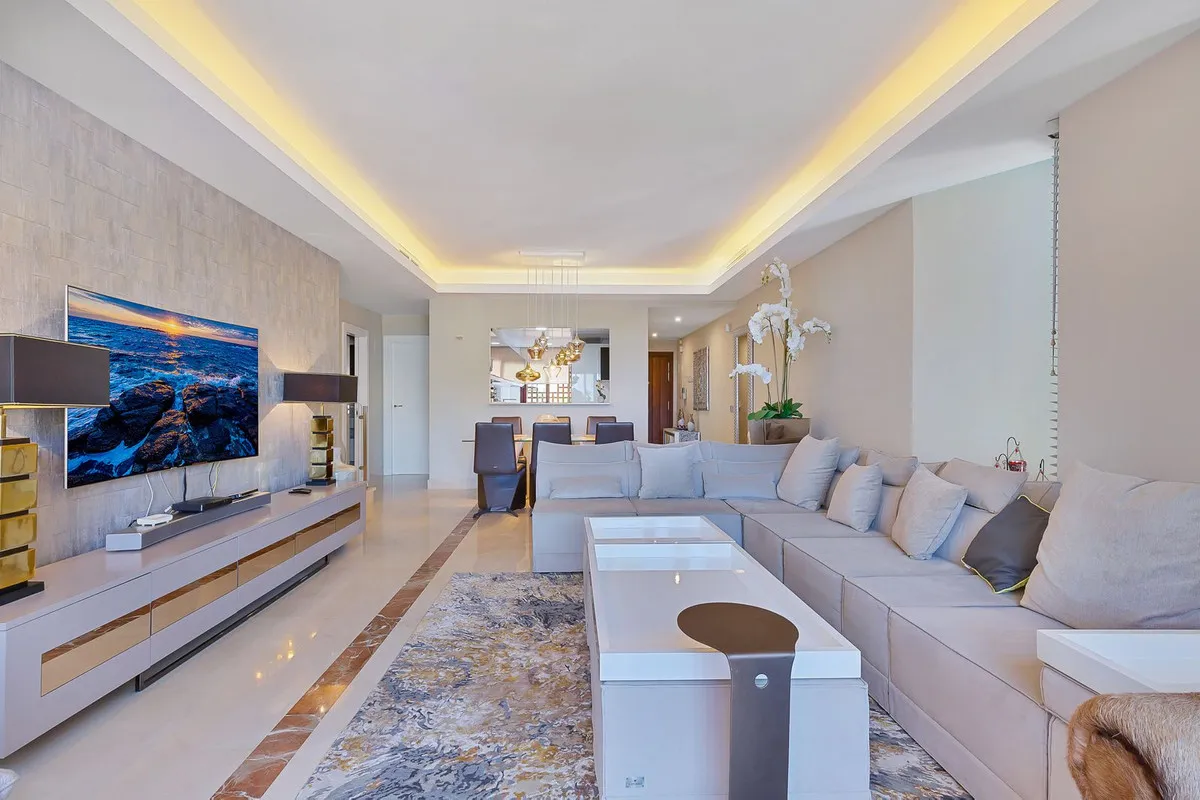 e1aac329-d046-4524-86fc-8dcf28f41de8