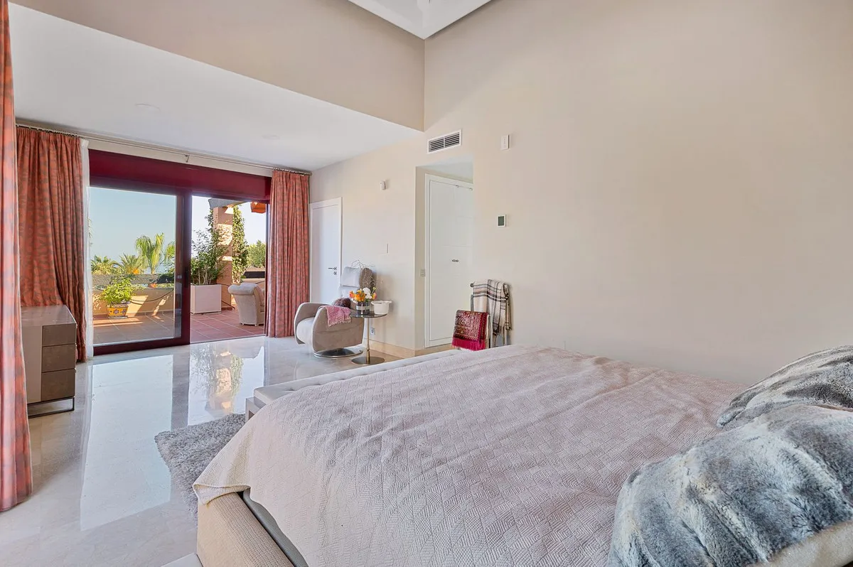 e9d9607c-836c-4f98-8501-03457f04a689