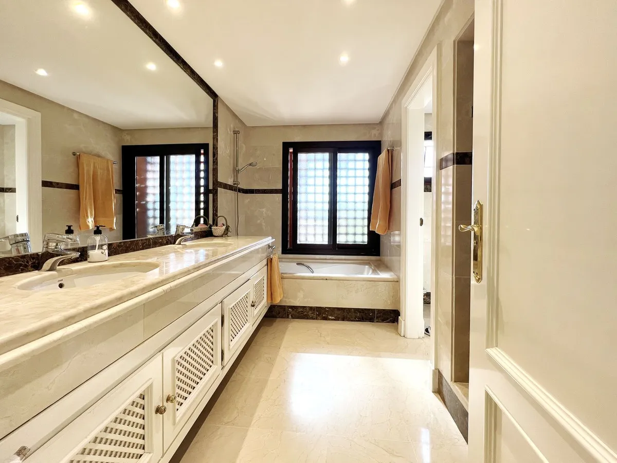 9f90d368-c88c-415e-87a4-99aca534d22b