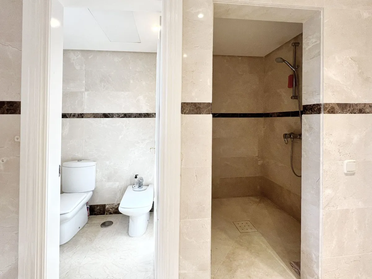 fdc70a3b-0817-40b2-8381-b530ea08a187