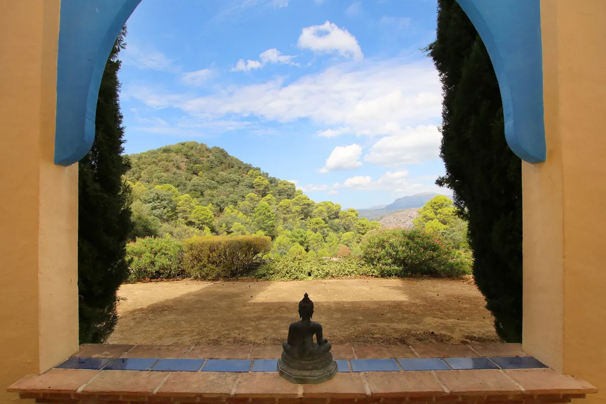 7cdbfb5a-0648-4992-a019-34c0eb8cac88