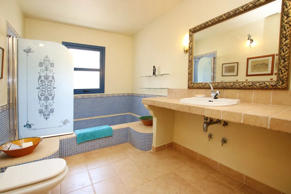 a3b57bb4-7cf4-4e5f-bc33-b26526740463