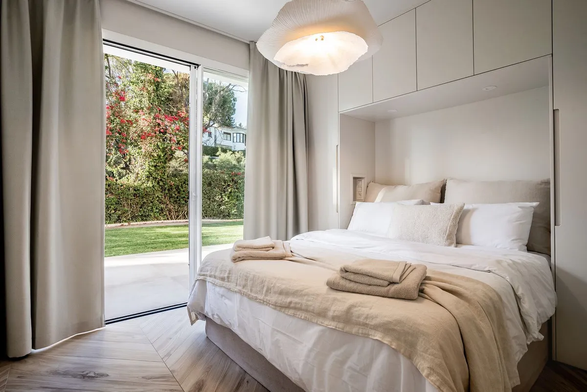 9cc2a3fd-0ae0-41db-8ed5-643fd93970aa