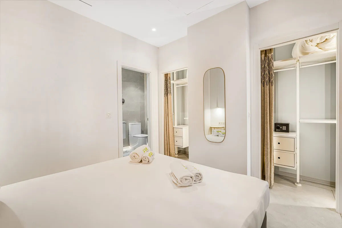 7402bd75-af83-4a5e-8cfb-c3a0e8712ba1