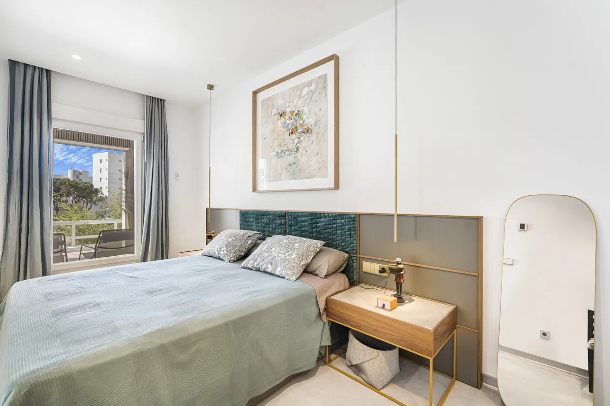 e7ffc05d-dae0-4e6c-9fc3-82226d27dc4a