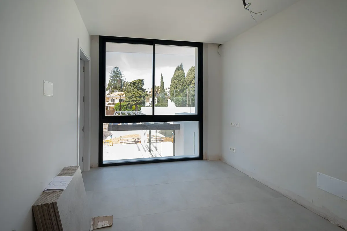 1e420177-3f20-4499-8939-f54b8fbba470