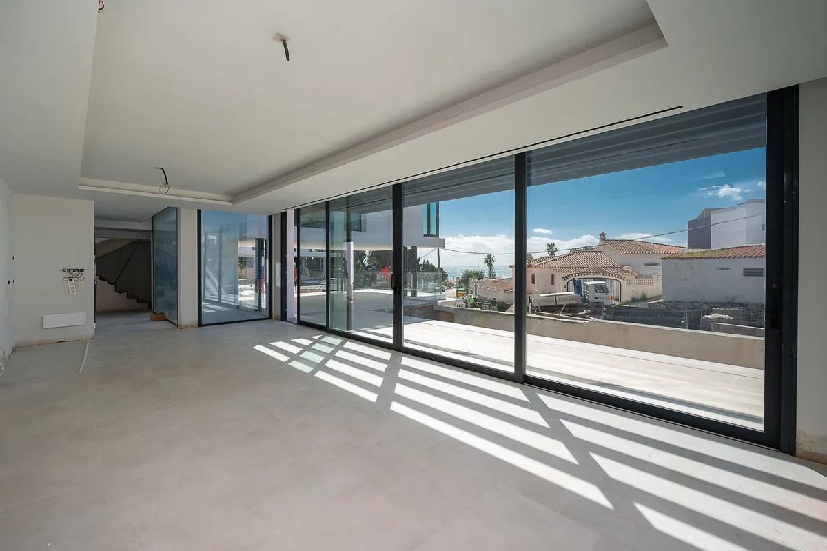 b7bb7d8a-66dd-44de-9b33-e748bf62320d