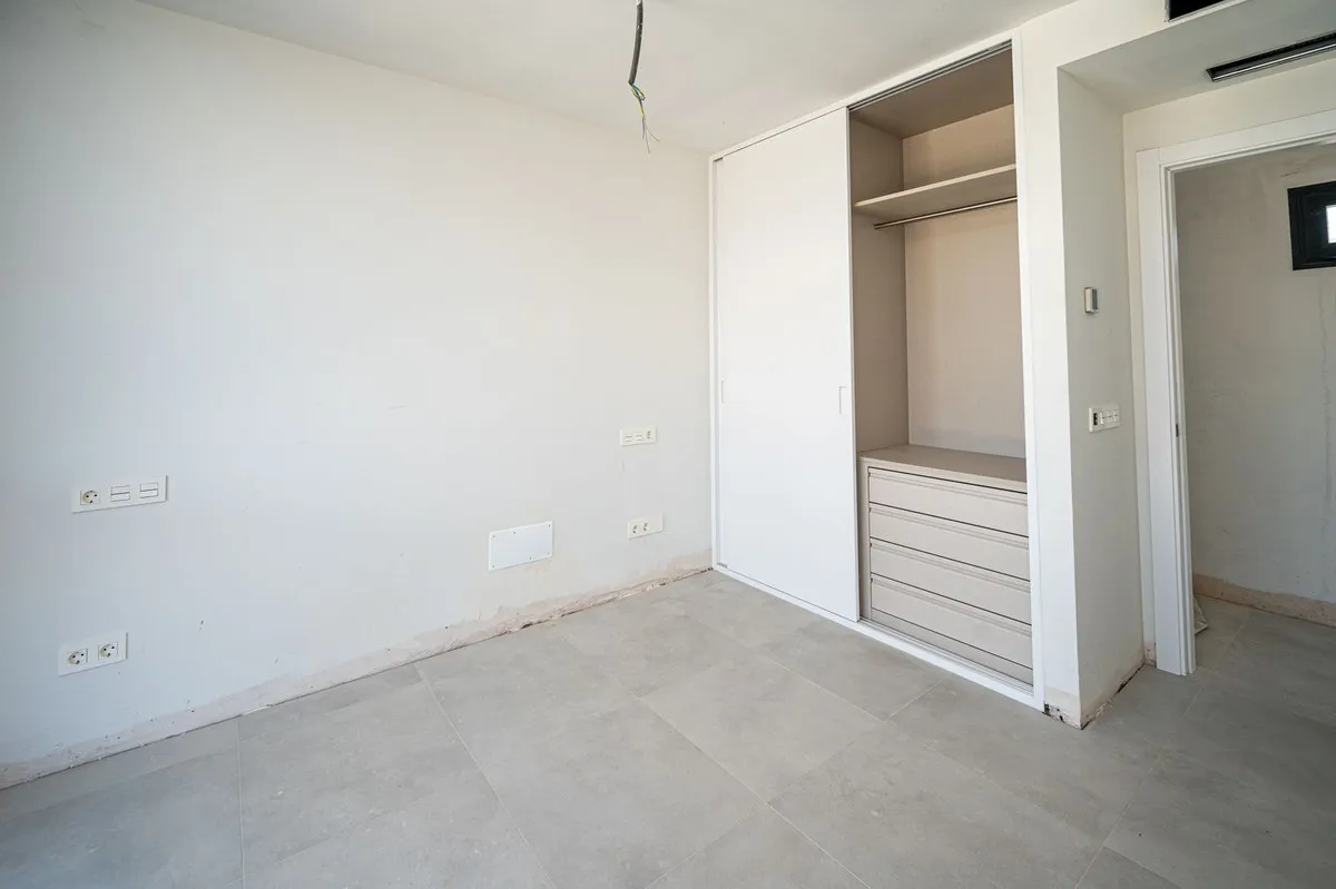 f2f46293-1749-4ef0-ac2e-e65eb85be1fe