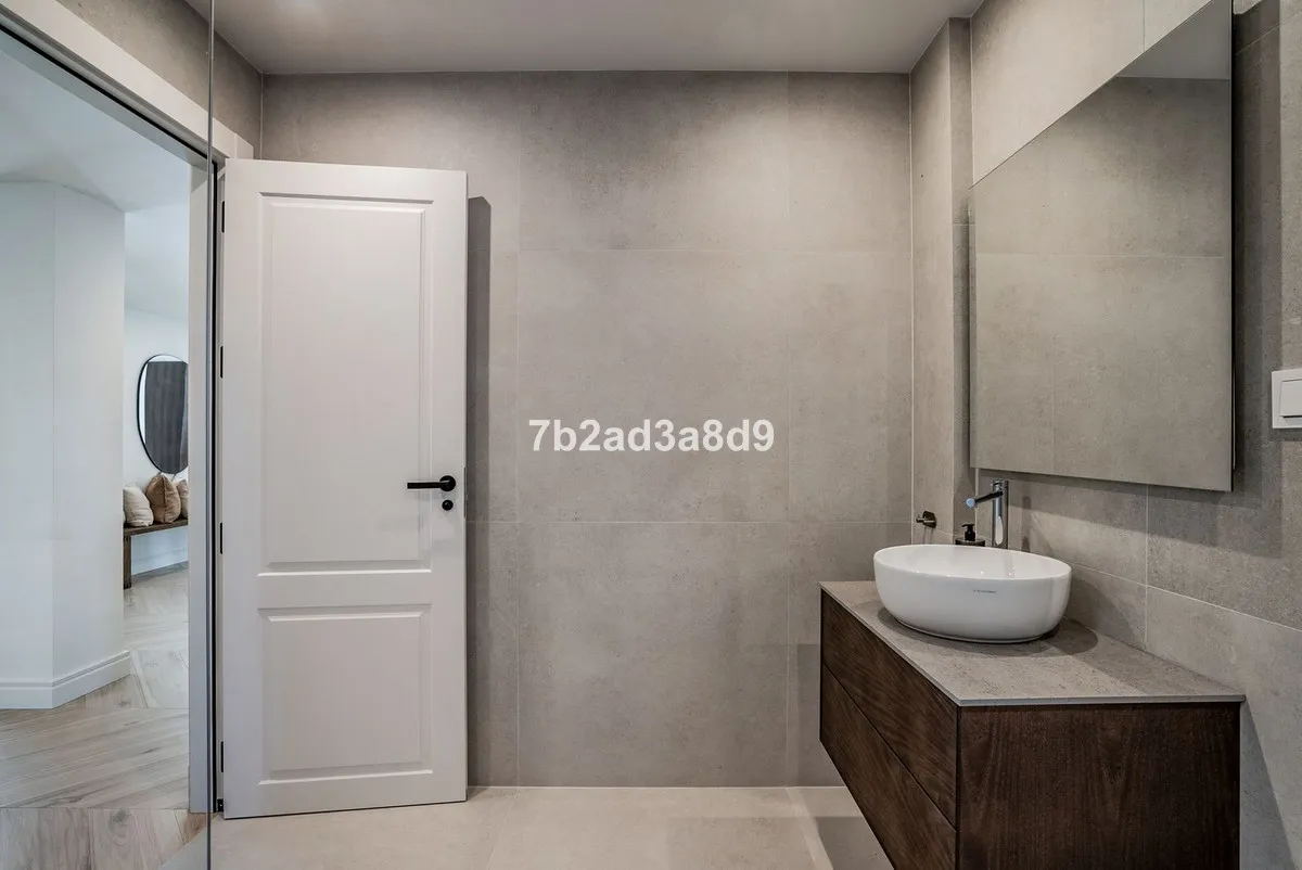 a1674783-3658-44ae-bf3a-23643091c752