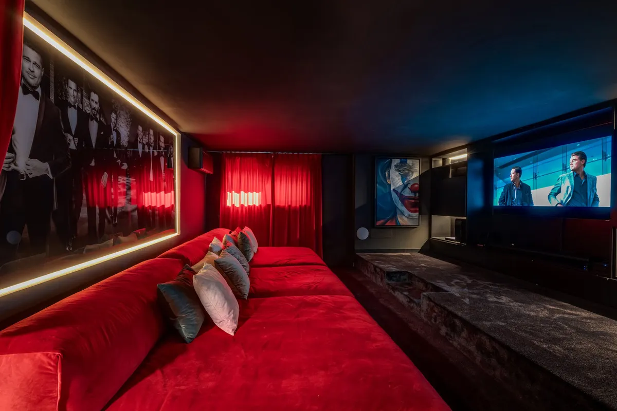 249a61eb-f197-4b68-8560-bf93874c944e