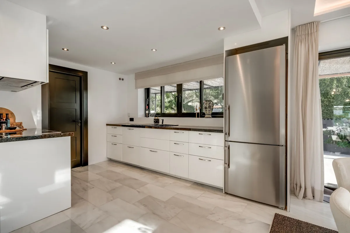 25c00472-0670-4499-8d29-541da13a7ab5