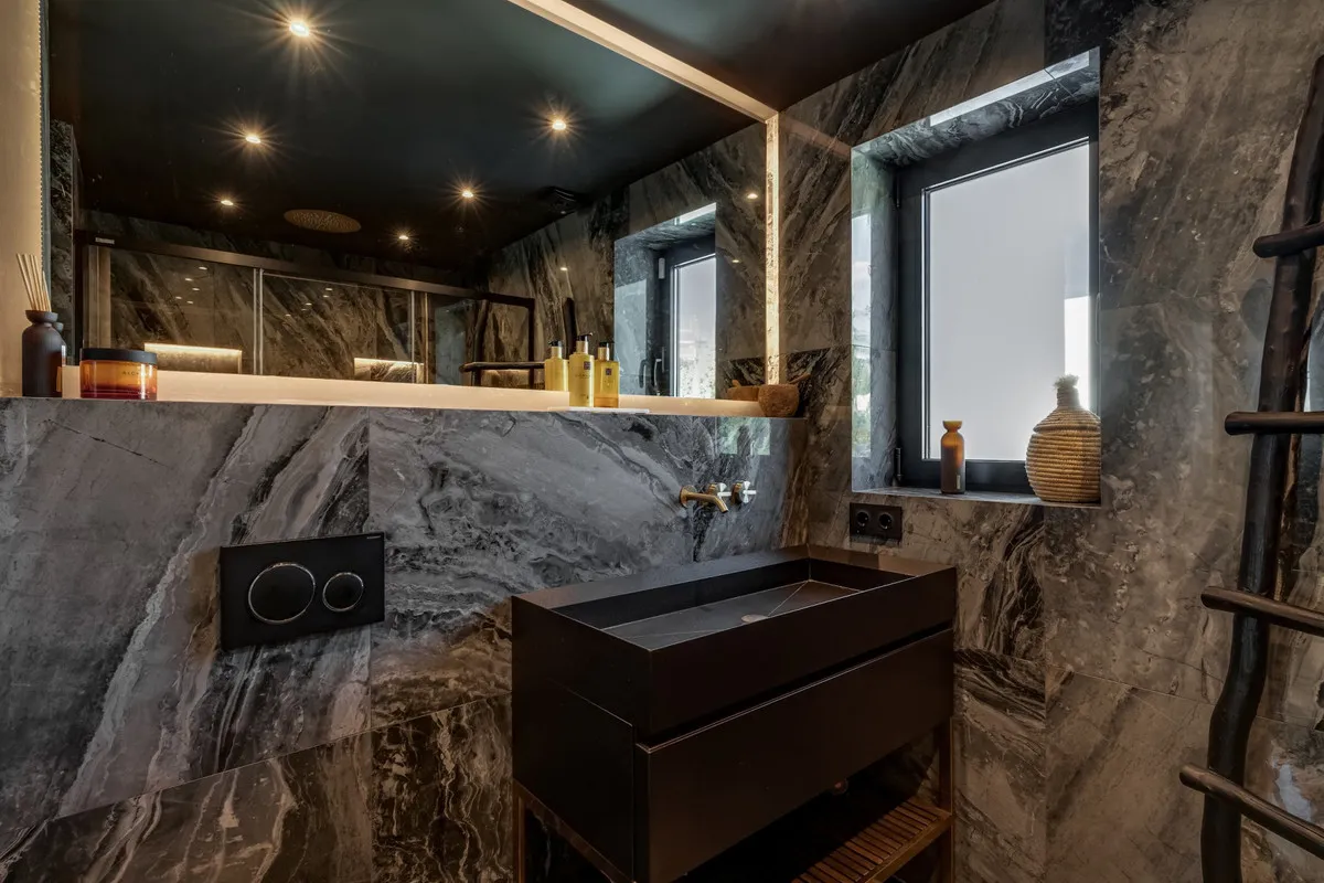 40ec204c-74b5-463f-ad50-937f4583888b