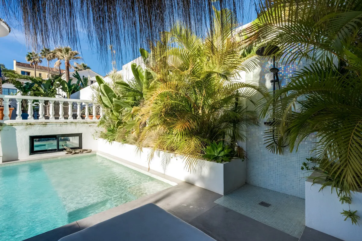 5a9a35a3-ad44-4477-bc3c-792033f91081