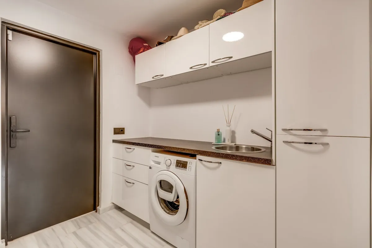 872b3d40-f074-4ab4-b788-f91cca481742