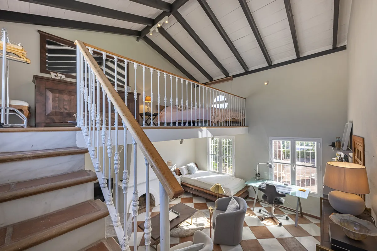 67dcf338-a00c-4e9a-bc94-33fa674906d9