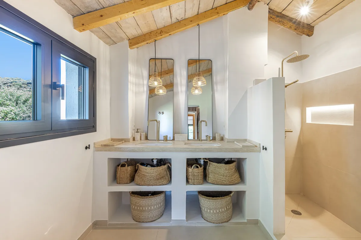 79d2414e-d370-4c81-a8ea-9c3d7830c118