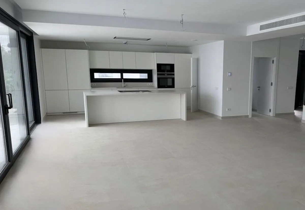 0e9f76c2-3ef8-40f7-be96-cc7b26bd35e7