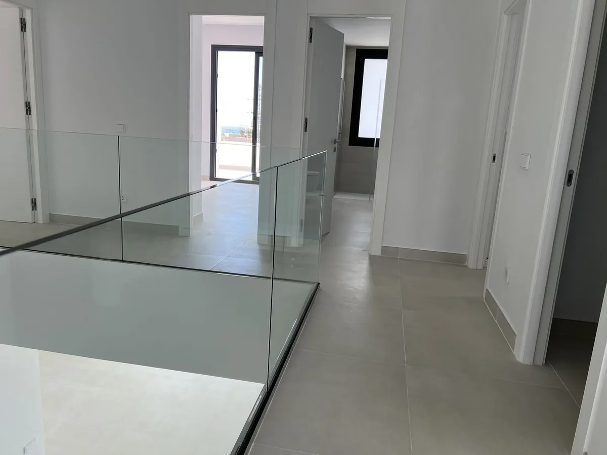 7cabaebb-af43-4850-be95-75253f4ff593